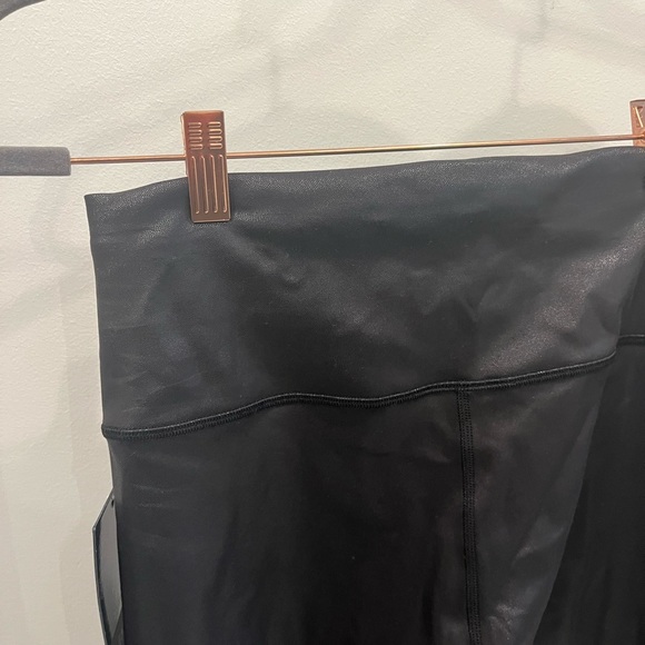 Lululemon Legging NWT - Picture 4 of 7